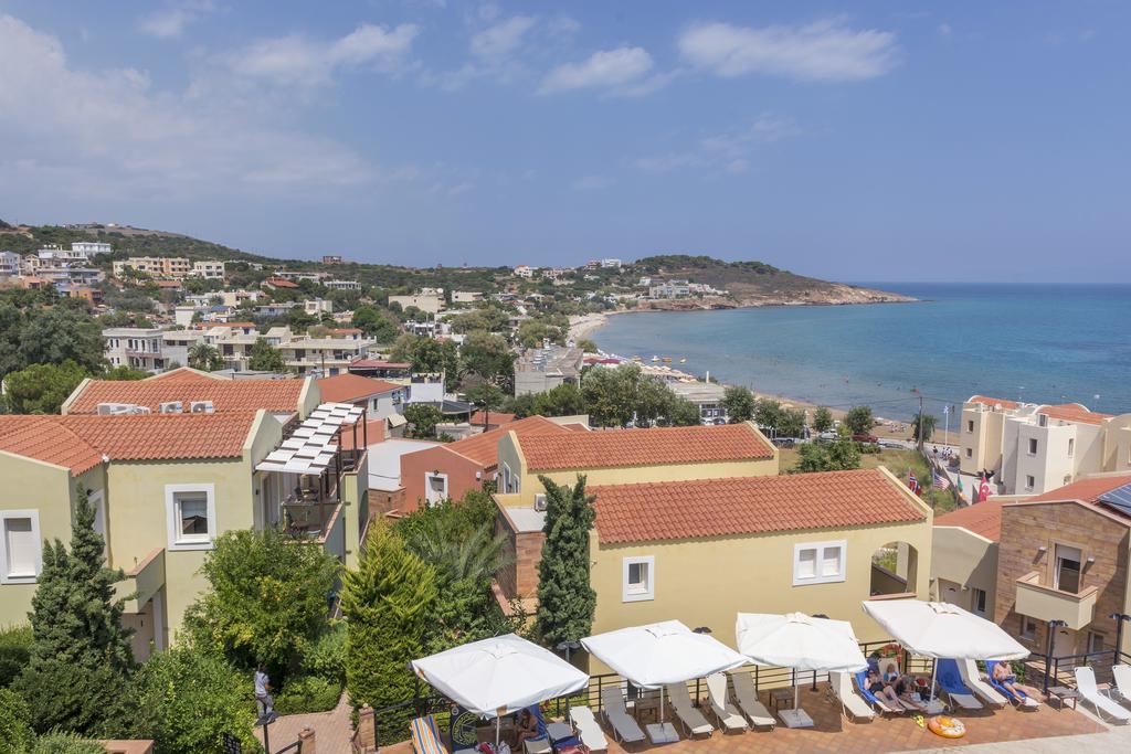 Sea View Resorts & Spa Karfás Esterno foto