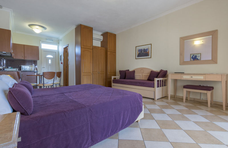Sea View Resorts & Spa Karfás Esterno foto